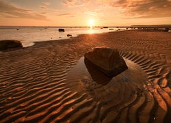 Morze, Brzeg, Plaża, Kamienie, Zachód słońca