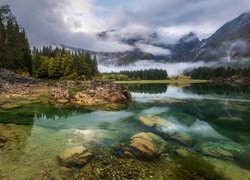 Jezioro Fusine Lake, Góry, Alpy Julijskie, Skały, Drzewa, Włochy