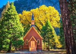 Stany Zjednoczone, Kalifornia, Park Narodowy Yosemite, Kaplica, Kościół, Drzewa, Jesień