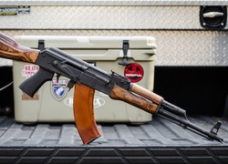 Karabinek AK-47 konstrukcji radzieckiej - kałasznikow