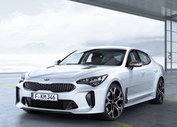 Kia Stinger GT przodem