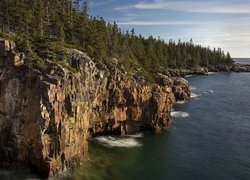 Klif Ravens Nest w Parku Narodowym Acadia