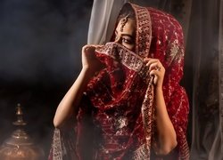 Kobieta w stroju indyjskim