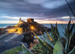 Chiesa di San Pietro, Kościół św Piotra, Wybrzeże, Morze Liguryjskie, Skały, Portovenere, Liguria, Włochy