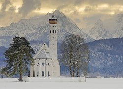 Kościół, Eglise Saint Coloman, Góry Alpy, Zima, Drzewa, Miejscowość Schwangau, Bawaria, Niemcy