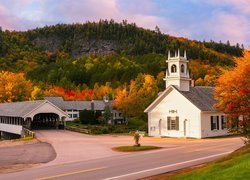 Stany Zjednoczone, New Hampshire, Wieś Stark, Most, Kościół, Jesień, Wzgórza, Drzewa