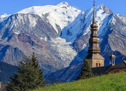 Góry, Alpy, Ośnieżone, Szczyty, Mont Blanc, Kościół, Eglise Saint Nicolas, Drzewa, Combloux, Francja