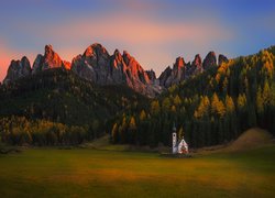 Kościół św. Jana, Las, Góry, Dolina Val di Funes, Góry, Dolomity, Włochy