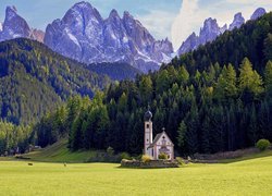 Włochy, Dolina Val di Funes, Góry, Dolomity, Kościółek św. Jana w Ranui