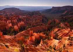 Góry, Skały, Kanion, Drzewa, Park Narodowy Bryce Canyon, Utah, Stany Zjednoczone