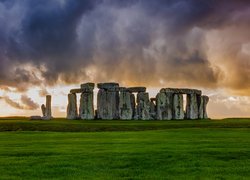 Kromlech Stonehenge w angielskim hrabstwie Wiltshire