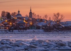 Kry na rzece Wołga w rosyjskim mieście Kostroma