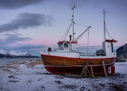 Norwegia, Sørkjosen, Morze Norweskie, Zima, Kuter