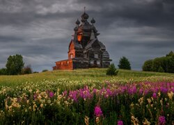 Cerkiew, Łąka, Kwiaty, Chmury, Podporożje, Miedwiediewskaja, Żerebcowa Góra, Obwód archangielski, Rosja