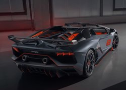 Lamborghini Aventador tył