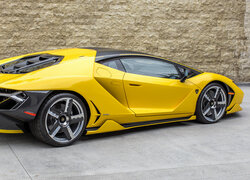Lamborghini Centenario w żółtym kolorze