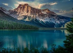 Park Narodowy Yoho, Góry Skaliste, Jezioro, Emerald Lake, Drzewa, Zachód słońca, Kolumbia Brytyjska, Kanada