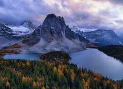 Kanada, Alberta, Góry Skaliste, Mount Assiniboine, Lasy, Jeziora, Jezioro Magog