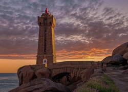 Latarnia morska, Phare de Men Ruz, Skały, Morze, Perros Guirec, Bretania, Francja