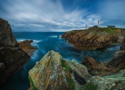 Morze, Skały, Latarnia morska Saint Mathieu, Niebo, Cypel, Pointe Saint Mathieu, Plougonvelin, Francja