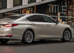 Lexus ES Hybrid