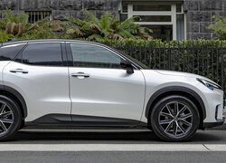 Lexus LBX, Bok