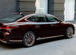 Lexus LS Hybryda