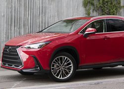 Lexus NX Hybryda bokiem