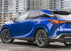 Lexus RX F Sport tył i bok