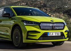 Limonkowa Skoda Enyaq RS iV