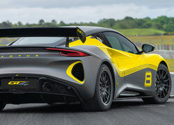 Lotus Emira GT4 tył i bok