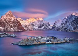 Zima, Morze, Góry, Domy, Most, Wioska Hamnoy, Lofoty, Norwegia