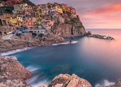 Włochy, Gmina Riomaggiore, Manarola, Morze Liguryjskie, Cinque Terre, Kolorowe, Domy, Skały, Zatoka