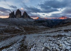 Masyw górski Tre Cime di Lavaredo we włoskich Dolomitach