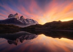 Masyw Torres del Paine i jezioro Pehoe Lake