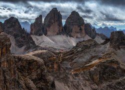 Masyw Tre Cime di Lavaredo w Dolomitach