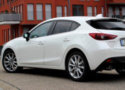 Mazda 3 rocznik 2013