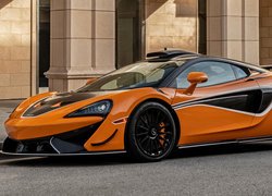 McLaren 620R bokiem