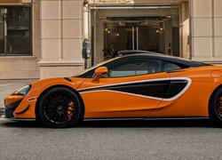 McLaren 620R rocznik 2021