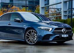 Mercedes-AMG A35, Sedan