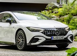 Biały, Mercedes-AMG EQE 53