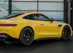 Żółty, Mercedes-AMG GT 43 Coupe