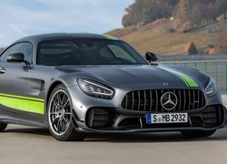 Mercedes-AMG GT R Pro, Przód