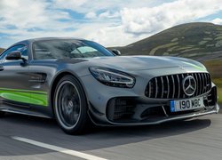 Mercedes-AMG GT R Pro rocznik 2019