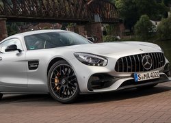 Mercedes-AMG GT S, Przód, Bok