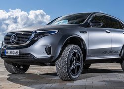 Mercedes-Benz EQC, Przodem