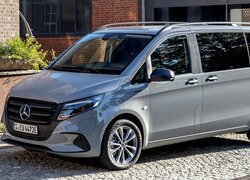 Mercedes-Benz eVito, Tourer