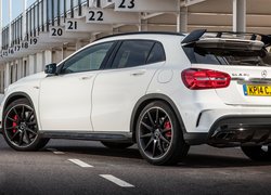 Mercedes-Benz GLA 45 AMG