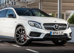 Mercedes-Benz GLA 45, AMG