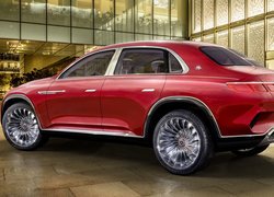 Czerwony, Mercedes-Maybach Ultimate Luxury